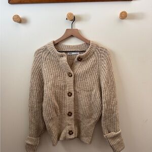 Cozy Zara cardigan